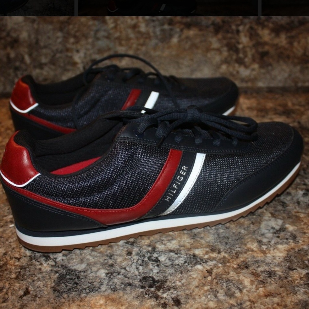 Tommy Hilfiger shoes size 9.5